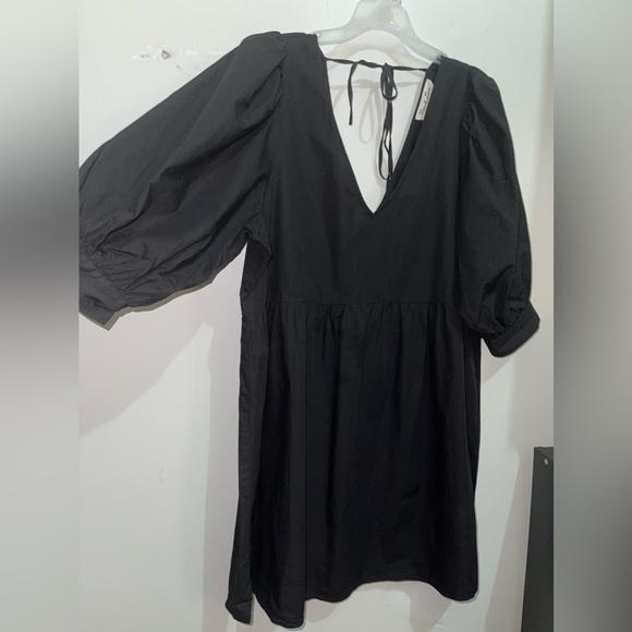 Women’s Plus Size Mini Closet Staple Black Dress by Vine & Love 1X - Picture 8 of 10